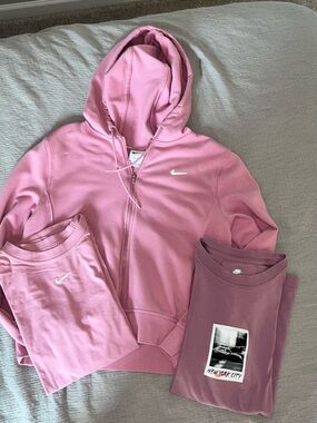 Women’s Nike bundle